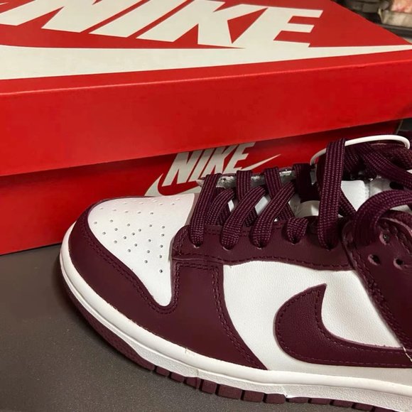 Nike Dunk Low Team Red - Picture 6 of 6